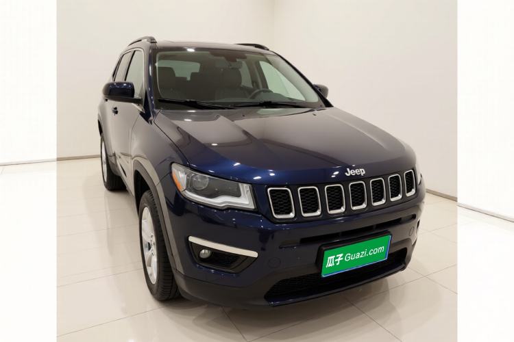 Used Jeep Compass 2020 220T Automatic Leading Edition Front Right 45 Deg