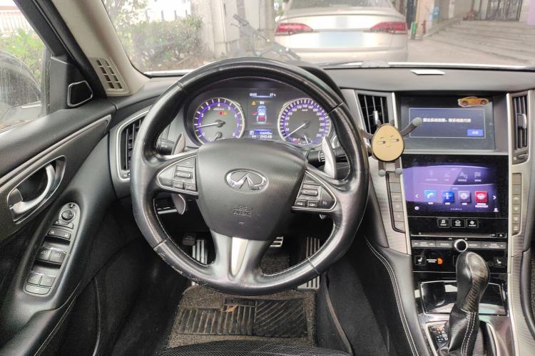 Used Infiniti Q50L 2015 2.0T Sport Edition Steering Wheel