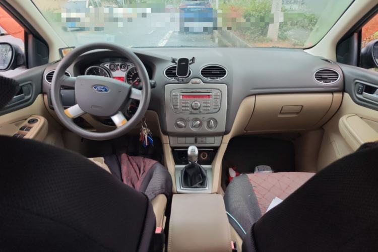 Used Ford Focus 2011 Sedan 1.8L Manual Comfort Model