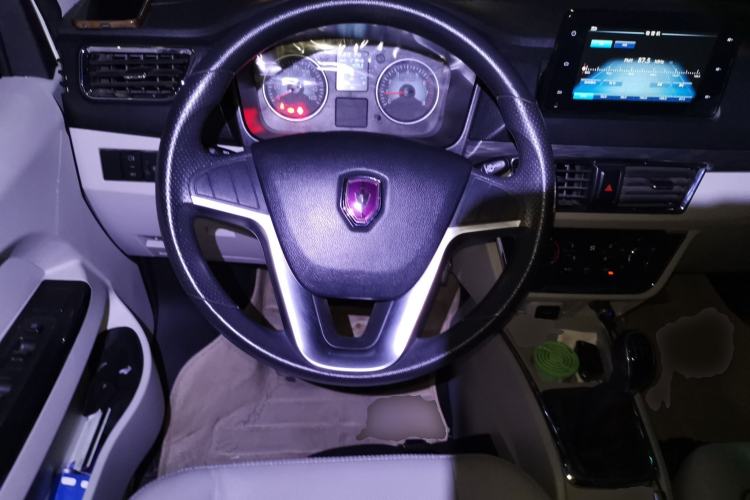 Used Jinbei New Hiace S 2021 1.5L Business-Grade Bus Non-Air-Conditioned Version China VI Standard SWC15M