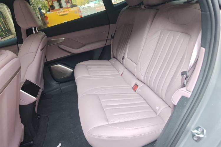 Used ONVO L60 2024 60 kWh Rear-Drive Version