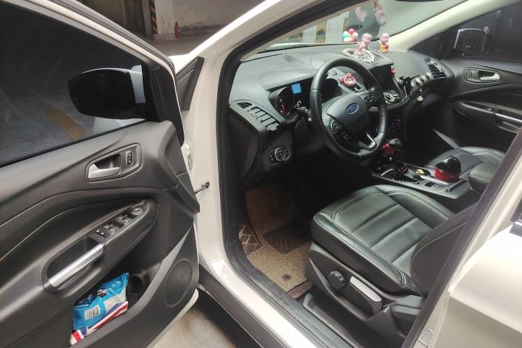 Used Ford Kuga 2017 EcoBoost 180 Two-Wheel-Drive Tiger Leap Model Driver Seat