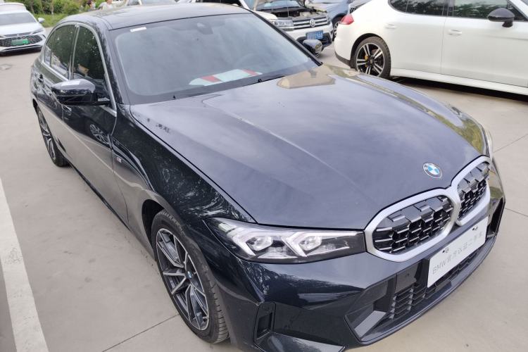 Used BMW 3 Series 2025 325Li M Sport Package Front Right 45 Deg