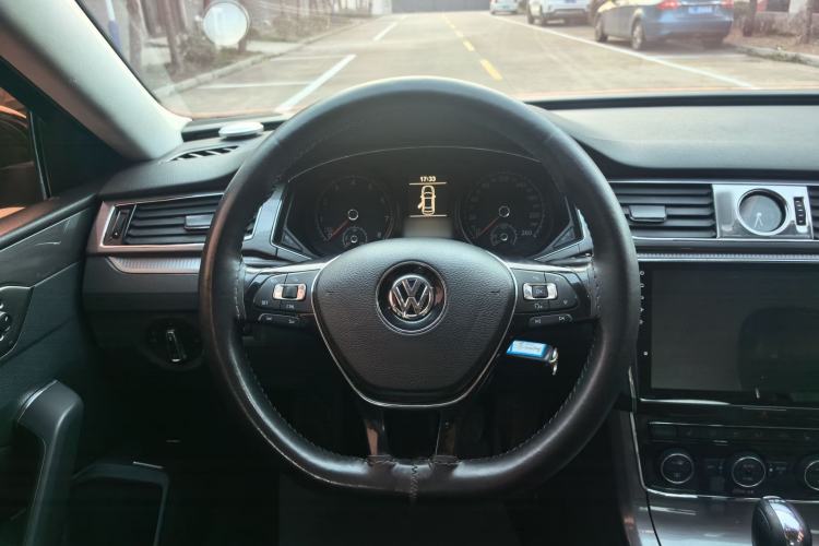 Used Volkswagen Passat 2016 280TSI DSG Prestige Edition Steering Wheel