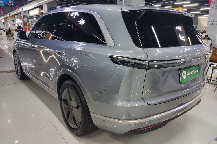 Used ONVO Luxeed L90 2025 Model—Max Six-Seater Version
