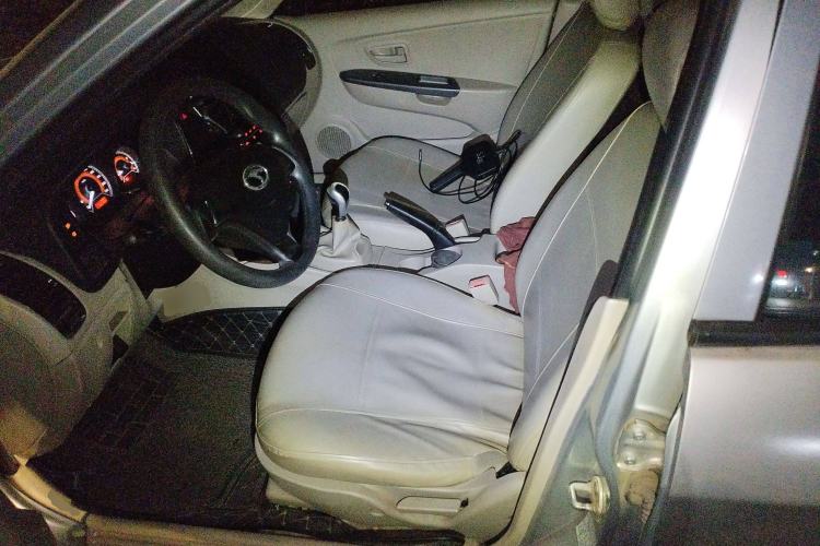 Used Soueast V3 Lingyue 2012 Revised Version 1.5L Manual Luxury Edition
