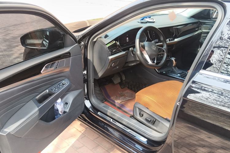 Used Volkswagen Passat 2023 Revised 330TSI Elite Edition Driver Seat