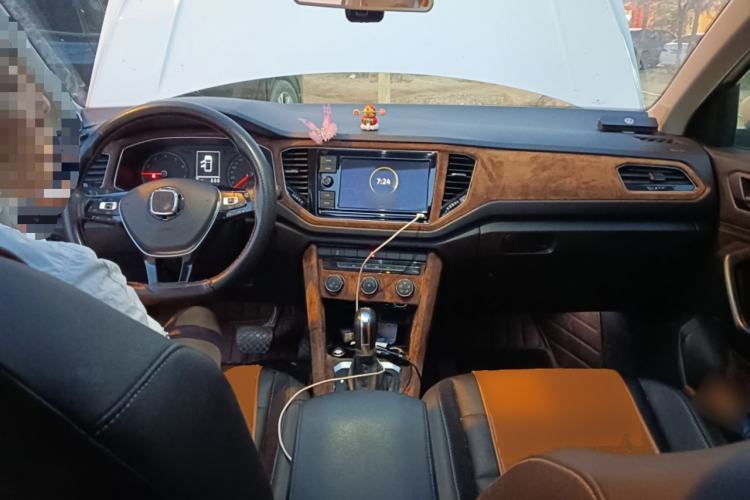 Used Volkswagen T-ROC 2019 280TSI DSG Two-Wheel Drive Comfort Version China VI Standard