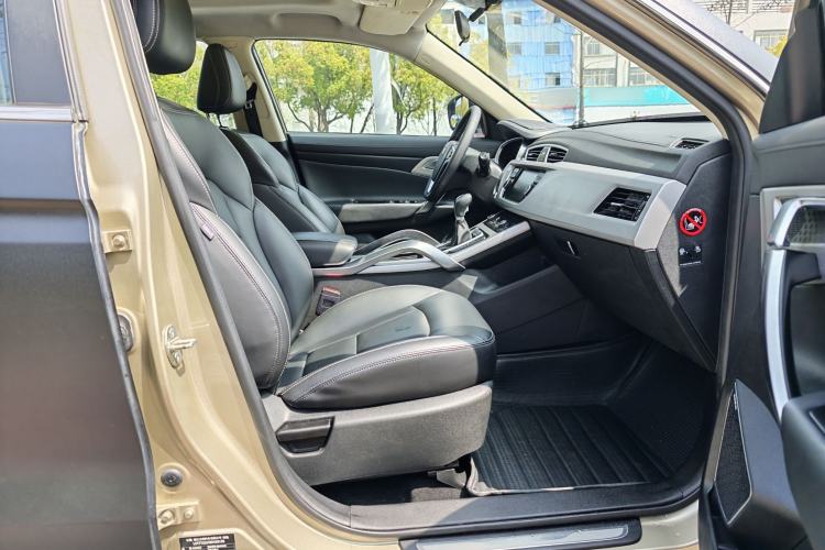 Used Geely Auto Emgrand X7 Sport 2016 2.0L Manual Smart Connect Version Right Front Seat