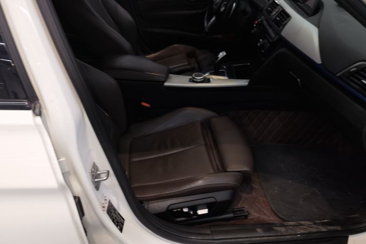 Used BMW 3 Series 2019 320i M Sport Package
