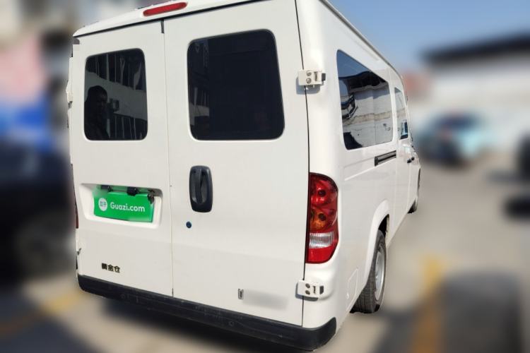 Used Yufeng Gold Warehouse 2025 Model Bus Version with Slow Charger Exterior 5