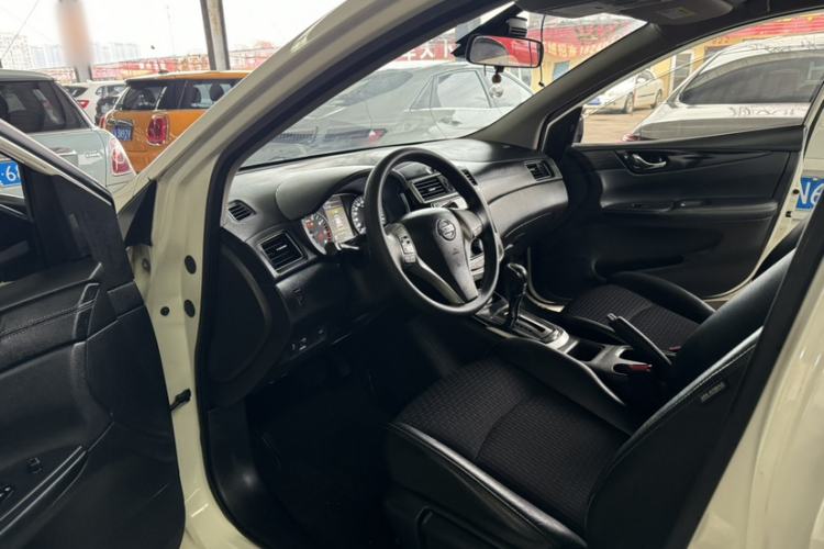 Used Nissan Tiida 2016 1.6L CVT Cool Dynamic Edition Left Front Seat