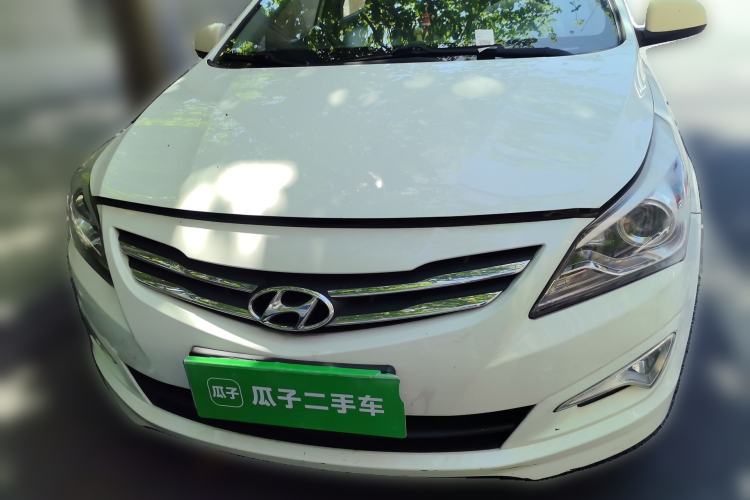 Used Hyundai Verna (older generation) 2014 1.4L Automatic Leading-Edge GLX Front