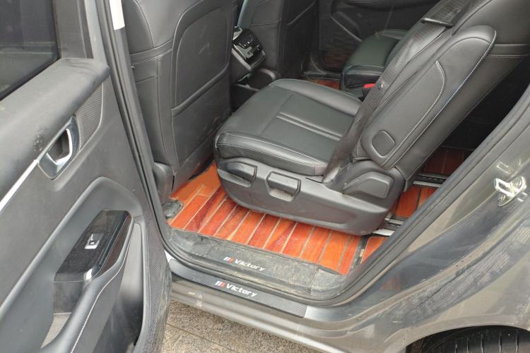 Used Wuling Victory 2020 1.5T CVT Flagship Edition Left Rear Seat