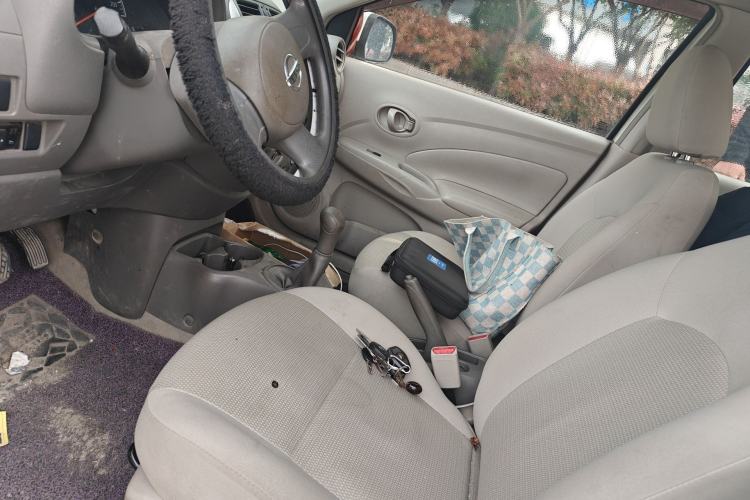 Used Nissan Sunny 2011 1.5XE Manual Comfort Edition Left Front Seat