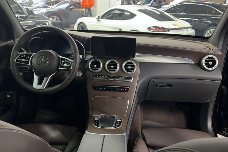 Used Mercedes-Benz GLC 2020 Facelift GLC 260 L 4MATIC Luxury Edition