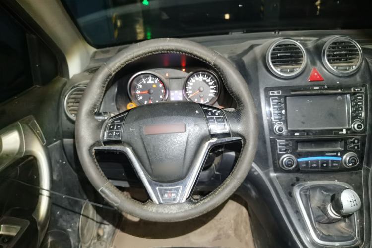 Used Haval H6 2013 Upgraded Model 1.5T Manual Two-Wheel Drive Elite Version Steering Wheel