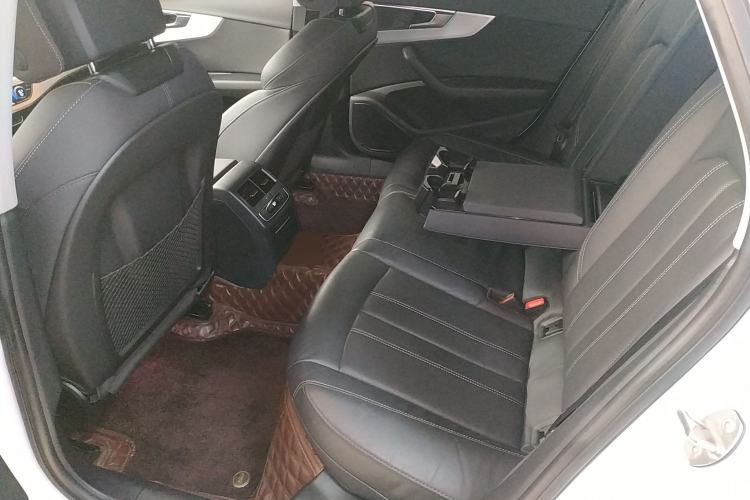 Used Audi A4L 2020 40 TFSI quattro Luxury Dynamic Model
