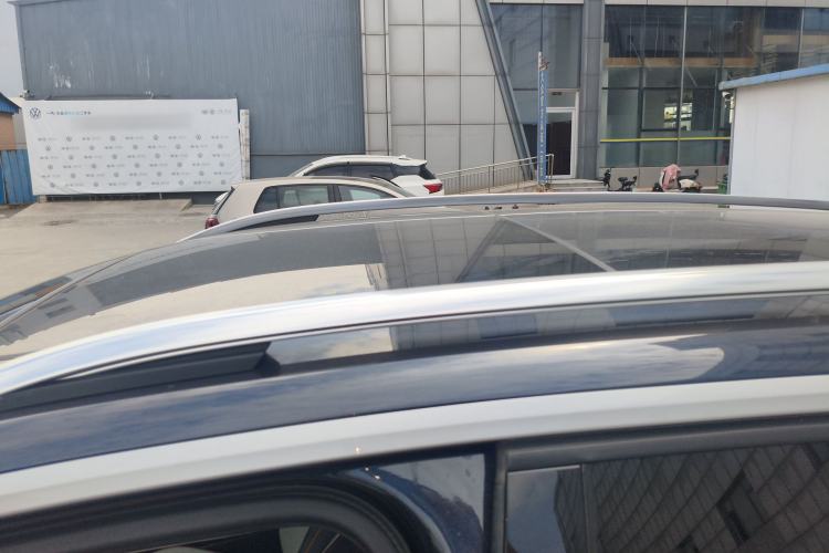 Used Volkswagen ID.6 CROZZ 2022 Long-Range PRO Edition Roof