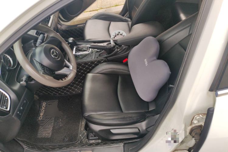 Used Mazda 3 Axela 2016 Sedan 1.5L Automatic Luxury Model