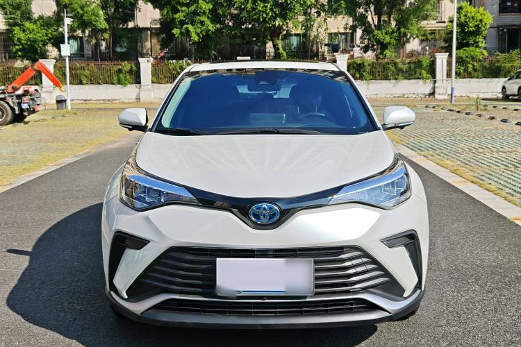 Used Toyota IZOA 2022 Dual-Motor 2.0L Yi Xing Edition
