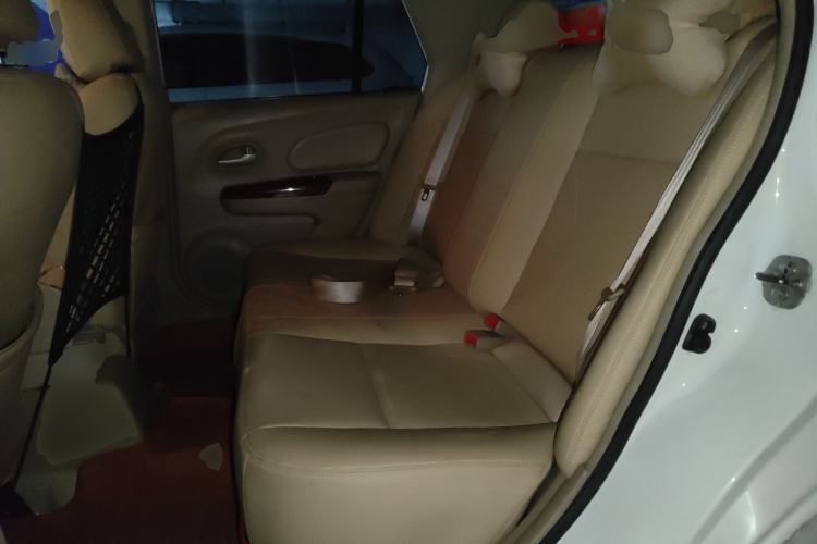 Used Venucia D50 2013 1.6L Automatic Fashion Edition
