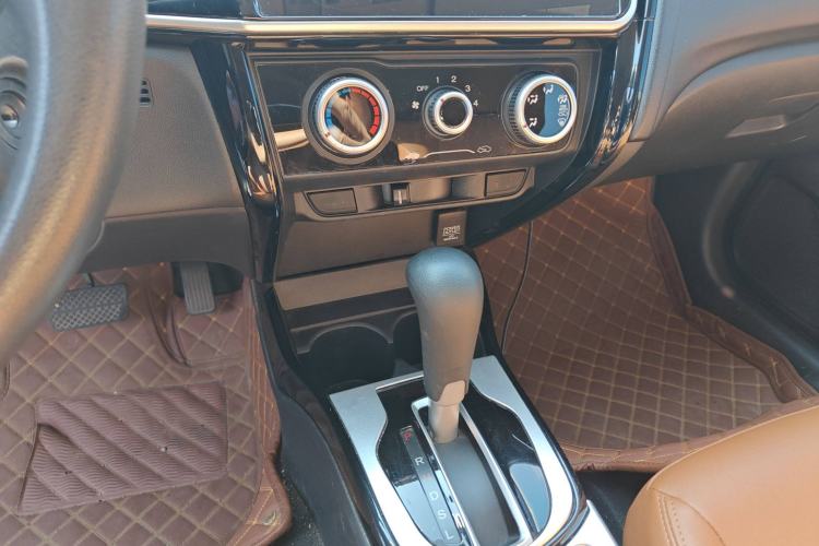 Used Honda Gienia 2017 1.5L CVT Comfort Version