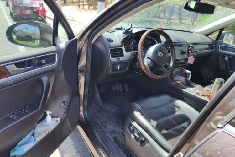 Used Volkswagen Touareg 2011 3.0 TSI Comfort Version