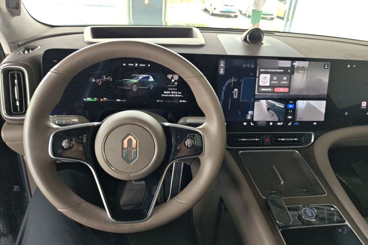 Used Hima AITO M9 2024 Range-Extended Max Edition 52 kWh 6-Seater Version Center Console