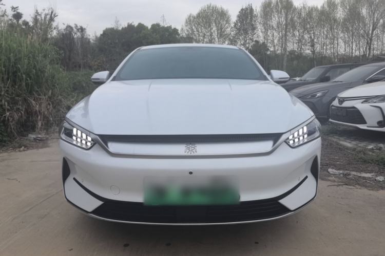 Used BYD Qin PLUS 2024 Honor Edition EV 420KM Beyond Model