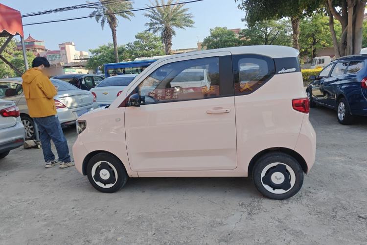 Used Wuling Hongguang MINIEV 2021 Macaron Premium Model – Lithium-NMC
