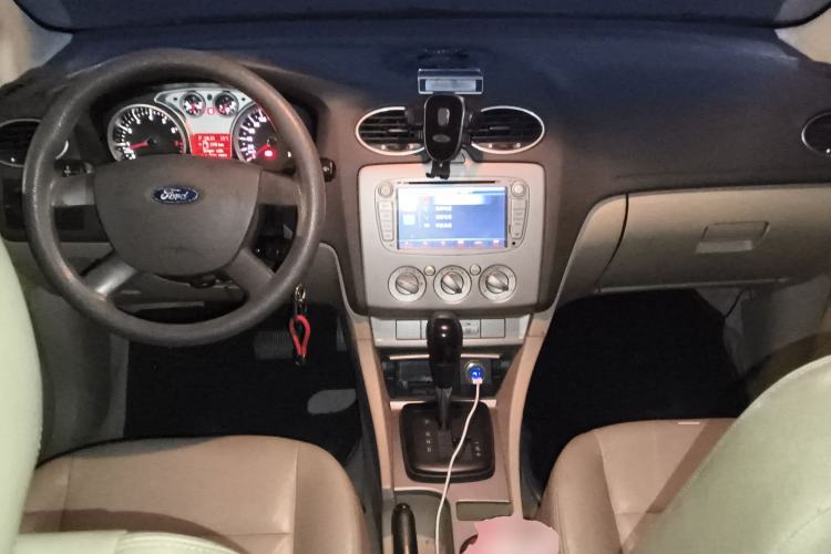Used Ford Focus 2011 Hatchback 1.8L Automatic Fashion Edition

