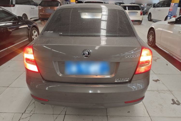 Used Skoda Octavia 2015 Classic Model 1.6L Automatic Yijie Version
