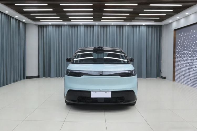 Used Zeekr MIX 2025 Intelligent Driving Version
