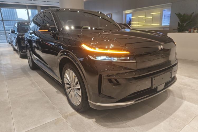 Used ONVO Luxeed L90 2025 Model—Max Six-Seater Version