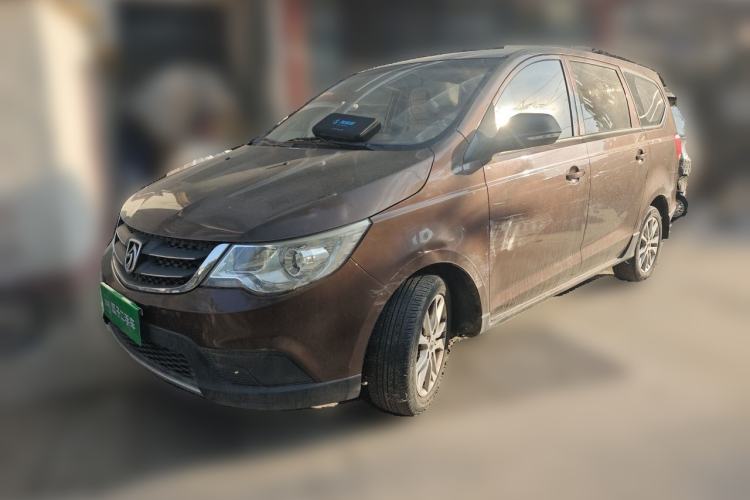 Used Baojun 730 2014 1.5L manual standard version 5 seats
