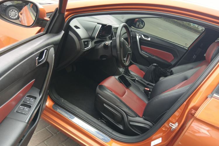 Used Chery Arrizo 5 2017 SPORT 1.5T CVT Luxury Edition Driver Seat