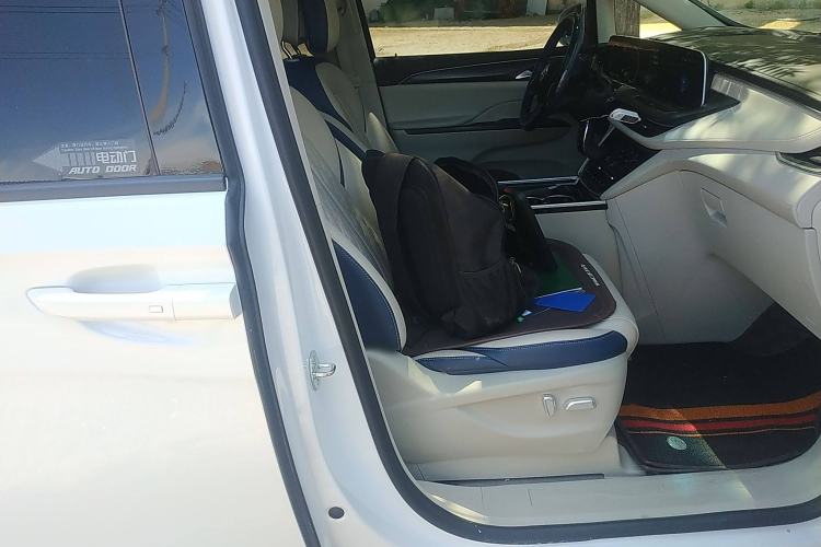 Used Buick GL8 2023 ES Lu Zun Comfort Model