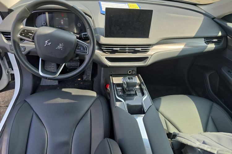 Used Hongqi E-QM5 2022 431 km Charge & Enjoy Edition
