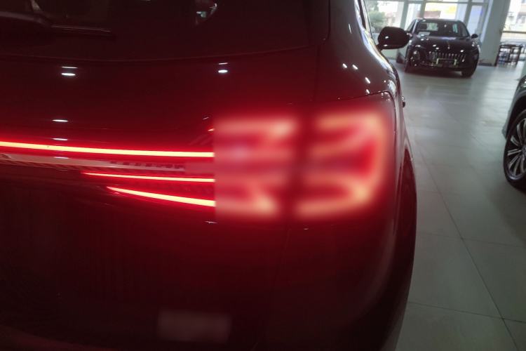 Used Hongqi HS5 2025 2.0T Two-Wheel Drive 600 000-Vehicle Commemorative Edition Exterior 3