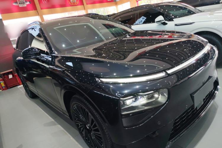 Used XPeng G9 2025 725 with Ultra-Long Range Max