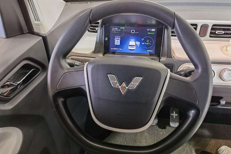 Used Wuling Hongguang MINIEV 2022 Macaron Premium Model – Lithium Iron Phosphate