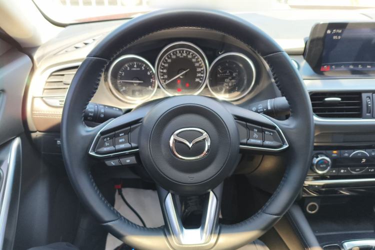 Used Mazda Atenza 2018 2.0L Blue Sky Luxury Edition China V Standard Steering Wheel