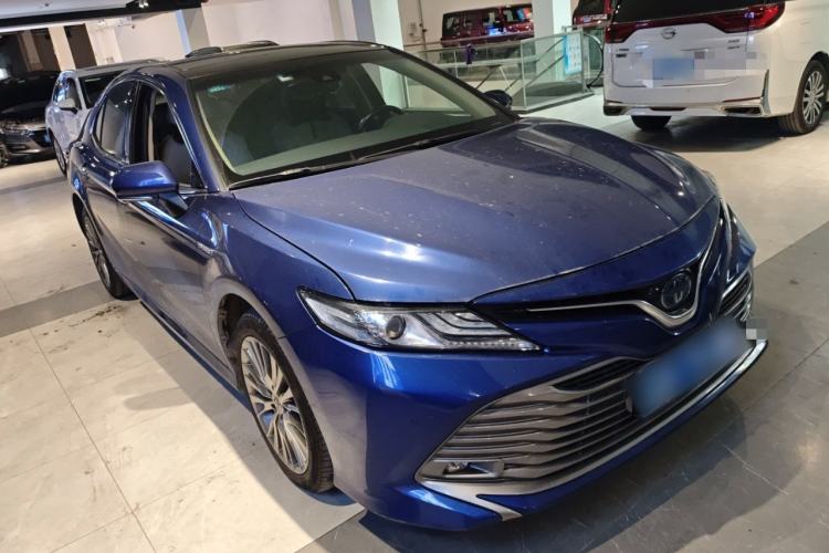 Used Toyota Camry 2019 Dual-Engine 2.5 HG Luxury Edition China VI Standard