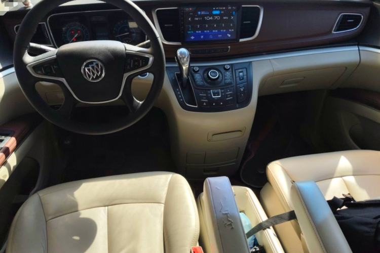 Used Buick GL8 2014 2.4L Executive Edition