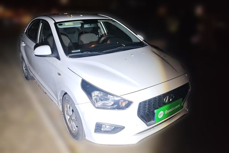 Used Hyundai Verna (older generation) 2017 1.4L Manual Huancai Edition China V Standard Front Right 45 Deg