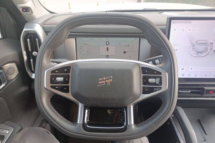 Used JETOUR Traveler 2023 2.0T All-Wheel-Drive CrossPRO
