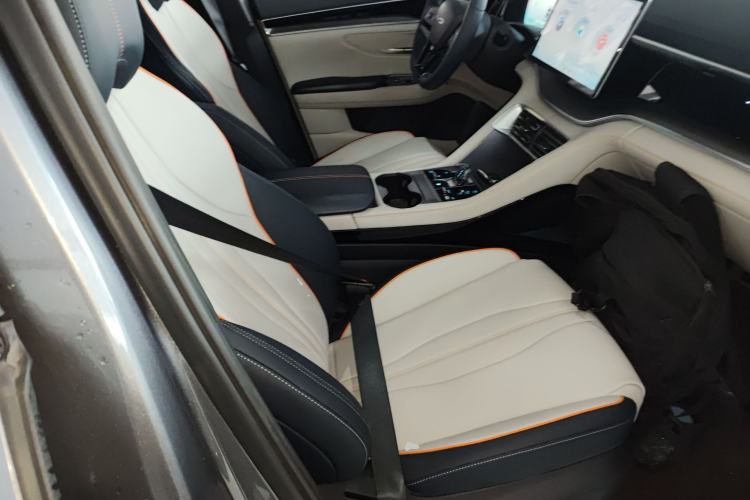 Used BYD Song PLUS New Energy 2023 Champion Edition EV 520KM Luxury Model Right Front Seat