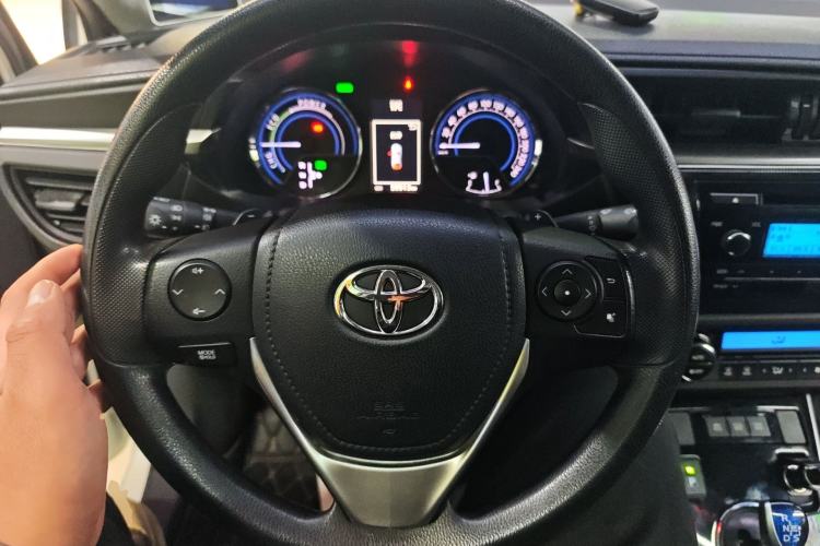 Used Toyota Levin 2016 Dual-Engine 1.8H GS E-CVT Elite Model with Sunroof
