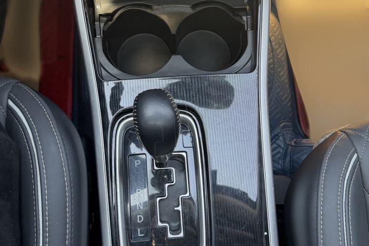 Used Mitsubishi Outlander 2021 2.4L 4x4 Zhi Xiang Edition 7 Seats
